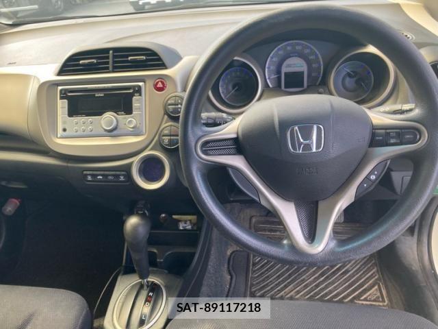 Honda FIT HYBRID 2011-07 8829074-11