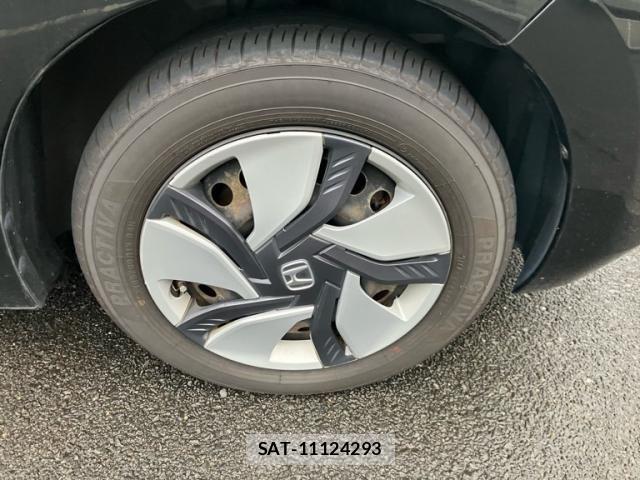 Honda FIT HYBRID 2015-02 8829072-2