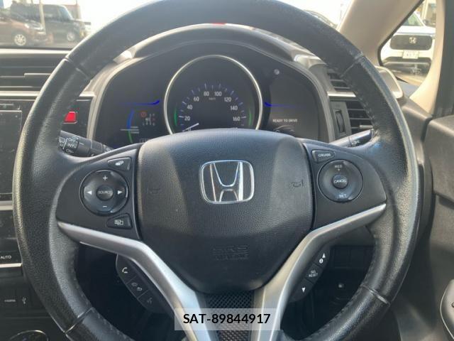 Honda FIT HYBRID 2013-09 8829064-21