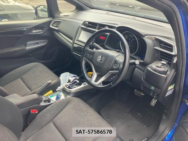 Honda FIT HYBRID 2016-03 8829063-9