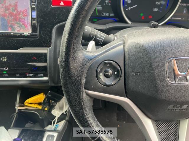 Honda FIT HYBRID 2016-03 8829063-14