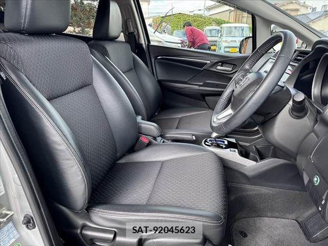 Honda FIT HYBRID 2014-03 8829060-15