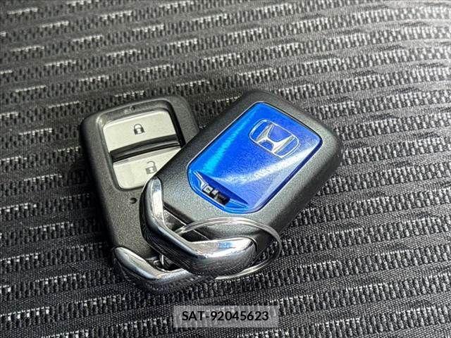 Honda FIT HYBRID 2014-03 8829060-25