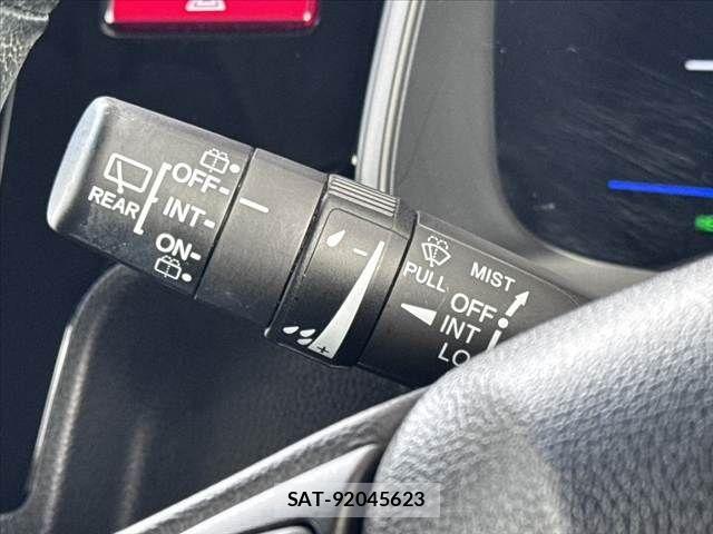 Honda FIT HYBRID 2014-03 8829060-26