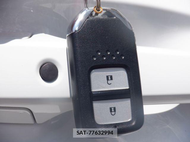 Honda FIT HYBRID 2019-04 8849010-15