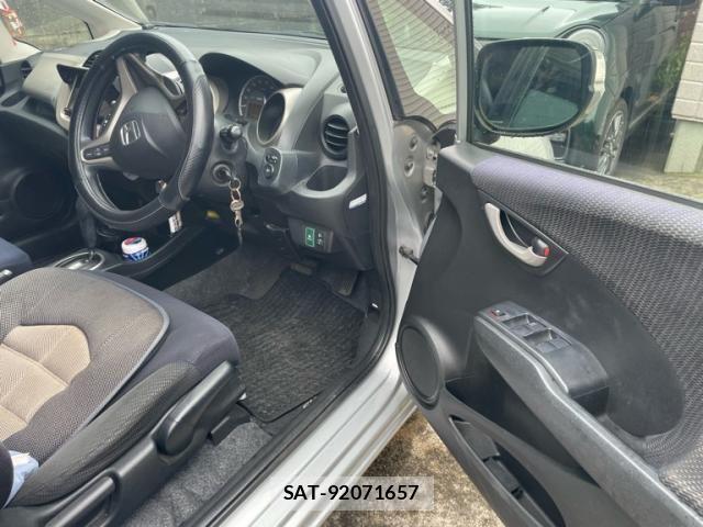 Honda FIT HYBRID 2011-02 8849022-12