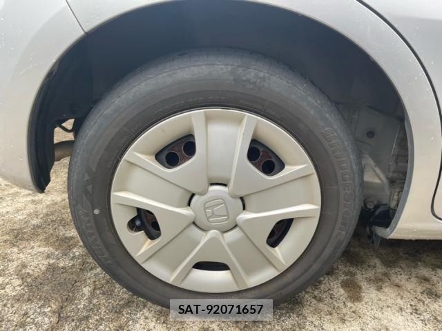 Honda FIT HYBRID 2011-02 8849022-6