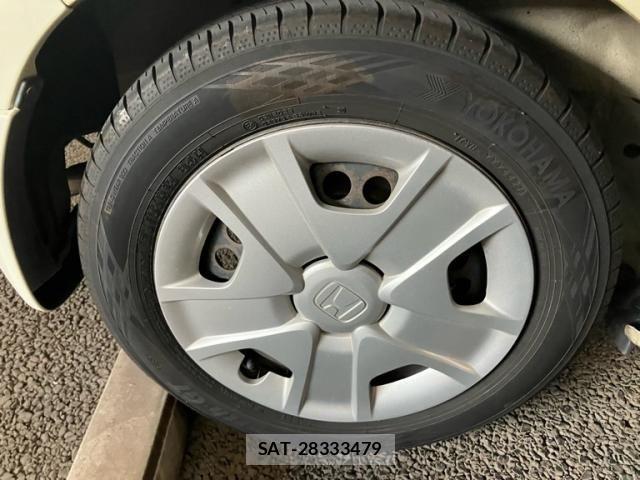 Honda FIT HYBRID 2011-12 8871005-6