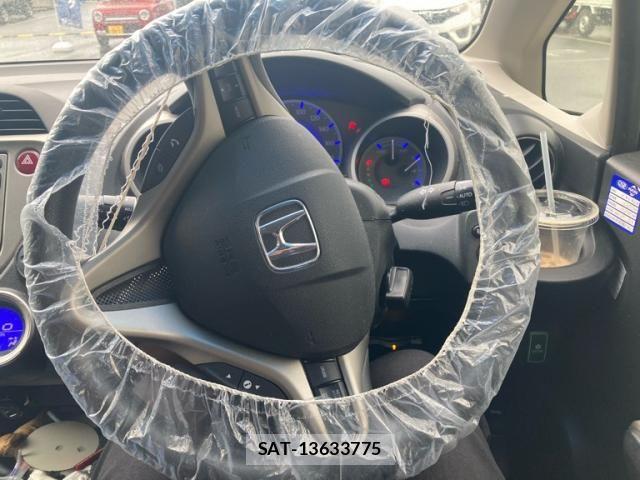 Honda FIT HYBRID 2011-10 8871006-17