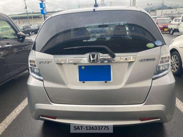 Honda FIT HYBRID 2011-10 8871006-3