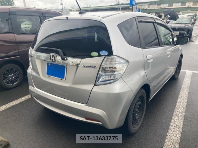 Honda FIT HYBRID 2011-10 8871006-4
