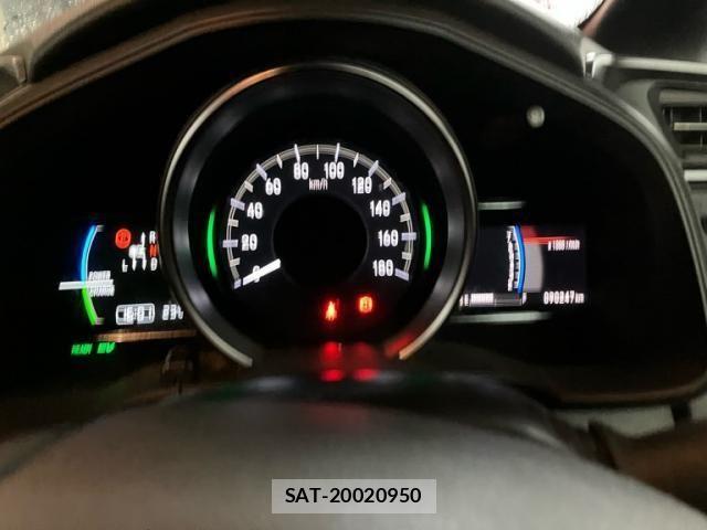 Honda FIT HYBRID 2017-08 8879758-13