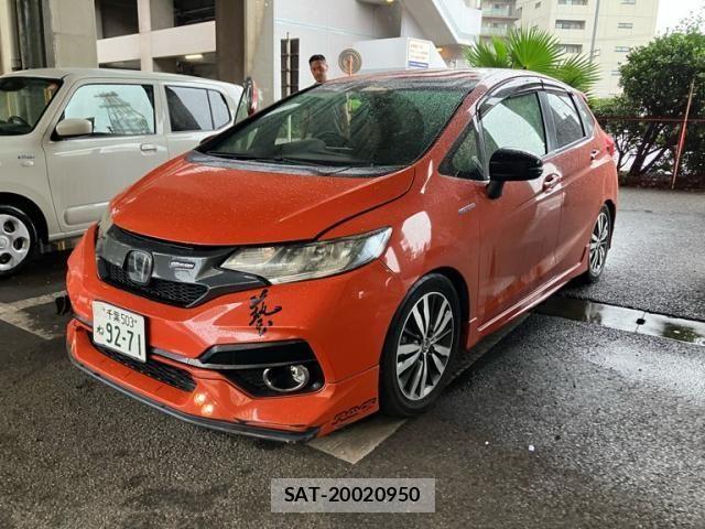 Honda FIT HYBRID 2017-08 8879758-1