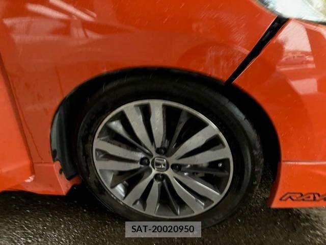 Honda FIT HYBRID 2017-08 8879758-6