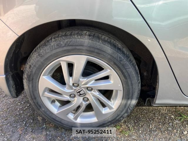 Honda FIT HYBRID 2014-10 8879770-13