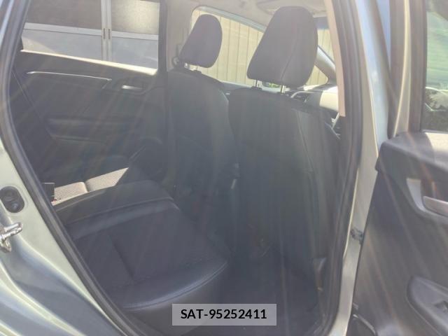 Honda FIT HYBRID 2014-10 8879770-17