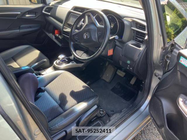 Honda FIT HYBRID 2014-10 8879770-18