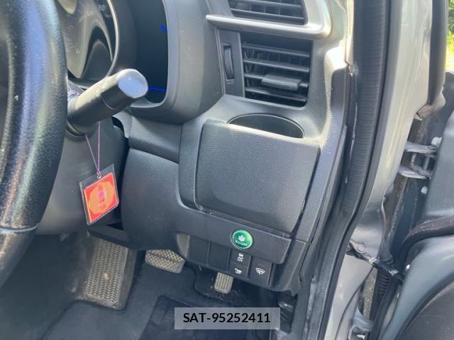Honda FIT HYBRID 2014-10 8879770-21