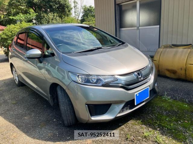 Honda FIT HYBRID 2014-10 8879770-3