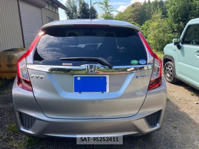 Honda FIT HYBRID 2014-10 8879770-6