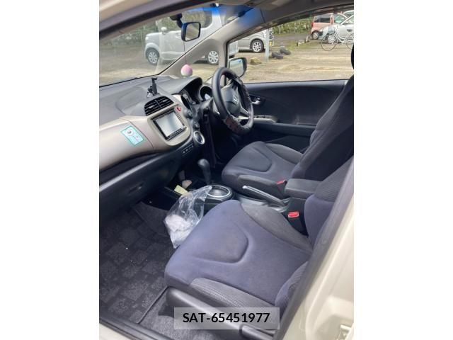 Honda FIT HYBRID 2012-01 8879780-11