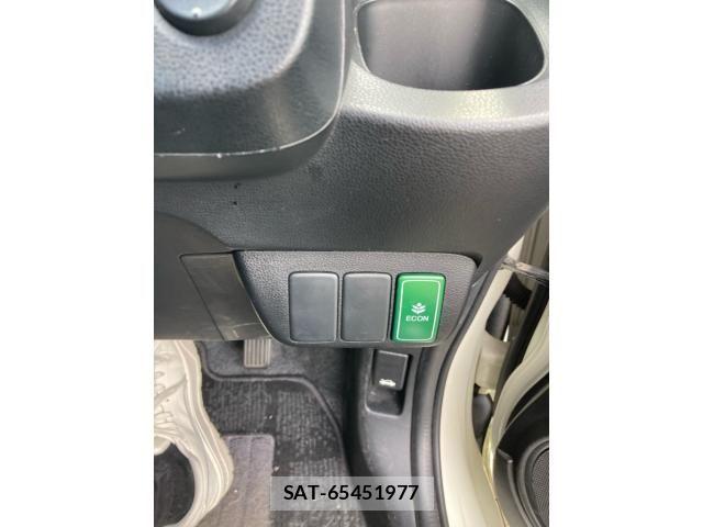 Honda FIT HYBRID 2012-01 8879780-15