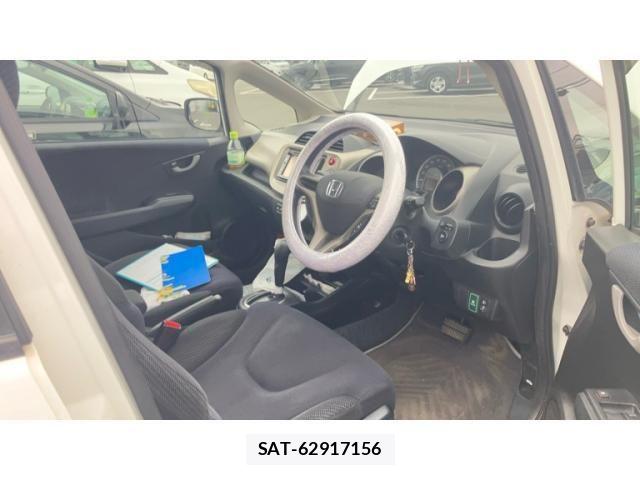 Honda FIT HYBRID 2011-03 8879779-14