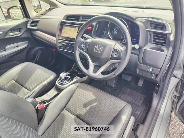 Honda FIT HYBRID 2014-01 8879761-15