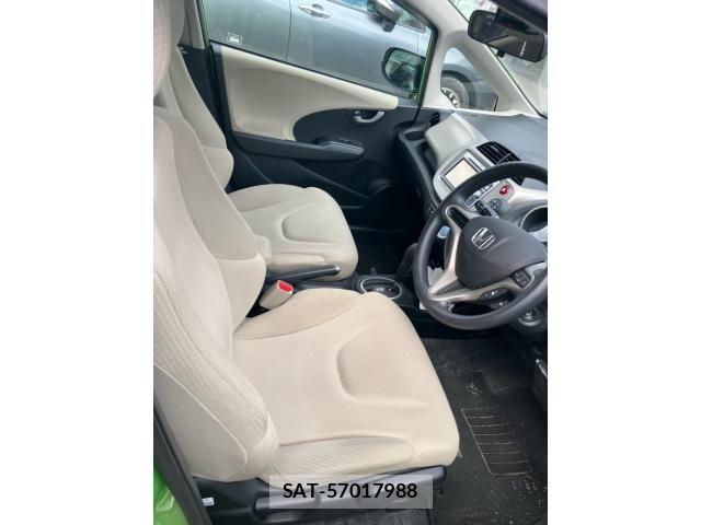 Honda FIT HYBRID 2011-12 8879771-6
