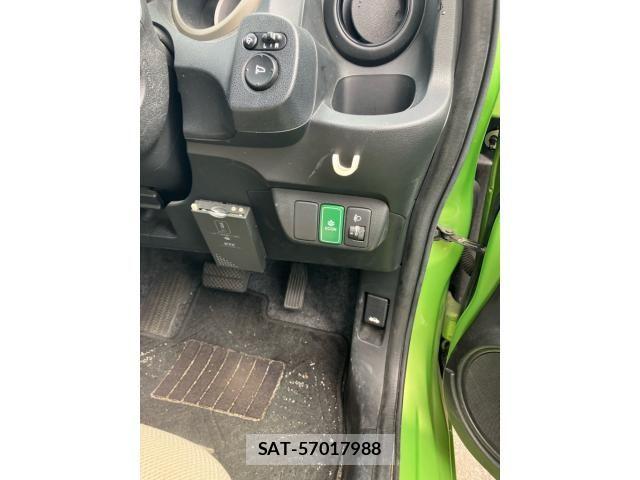 Honda FIT HYBRID 2011-12 8879771-8
