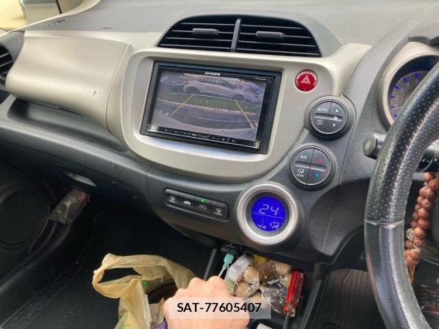 Honda FIT HYBRID 2011-12 8879776-9