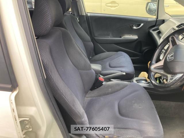 Honda FIT HYBRID 2011-12 8879776-5