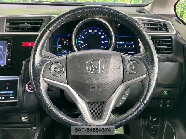Honda FIT HYBRID 2017-01 8879754-10