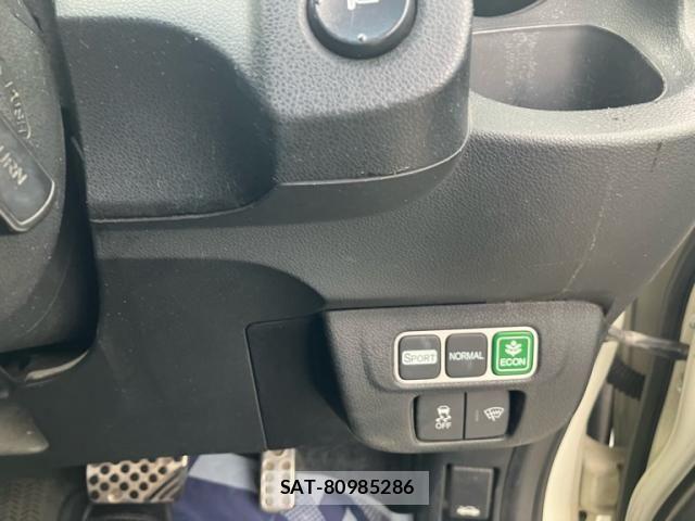 Honda FIT HYBRID 2012-11 8879773-11