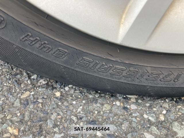 Honda FIT HYBRID 2013-09 8879777-12
