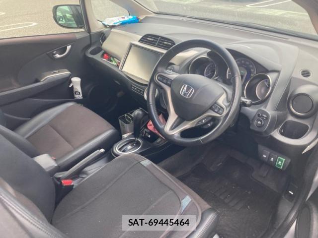 Honda FIT HYBRID 2013-09 8879777-14