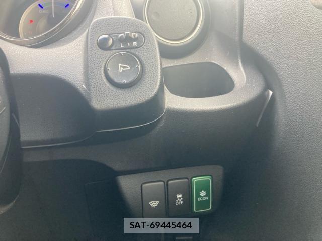 Honda FIT HYBRID 2013-09 8879777-24