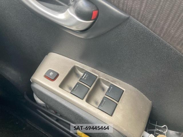 Honda FIT HYBRID 2013-09 8879777-25