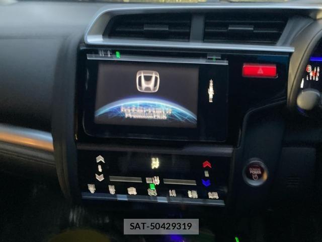 Honda FIT HYBRID 2013-12 8879775-16