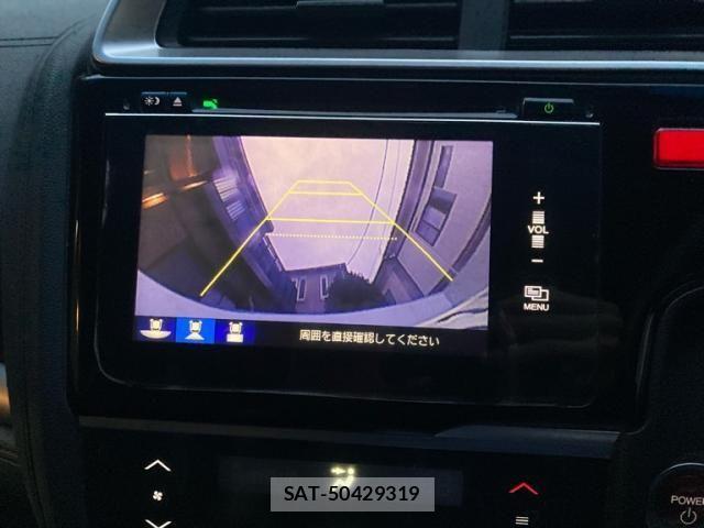 Honda FIT HYBRID 2013-12 8879775-17