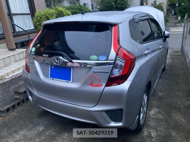 Honda FIT HYBRID 2013-12 8879775-8