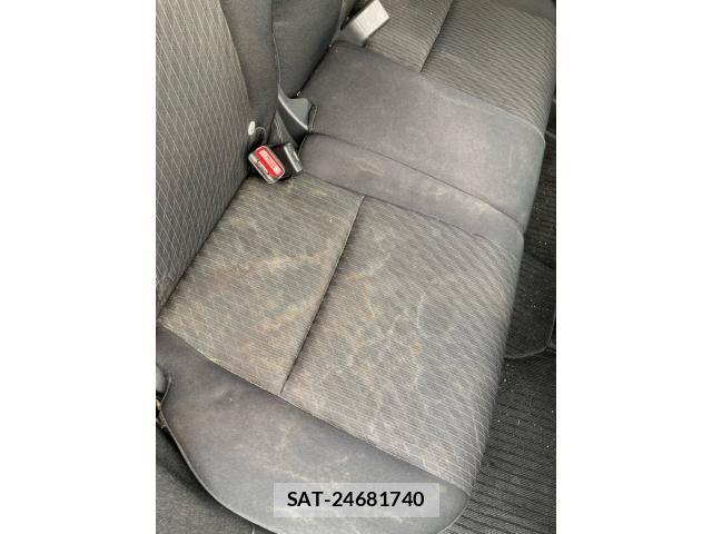 Honda FIT HYBRID 2017-09 8879757-11