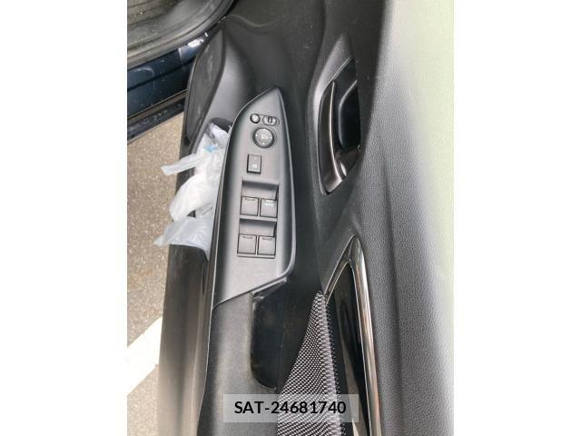 Honda FIT HYBRID 2017-09 8879757-14