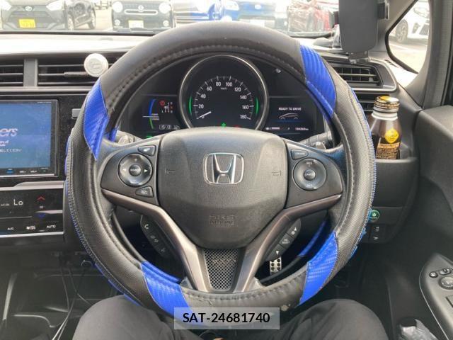 Honda FIT HYBRID 2017-09 8879757-15