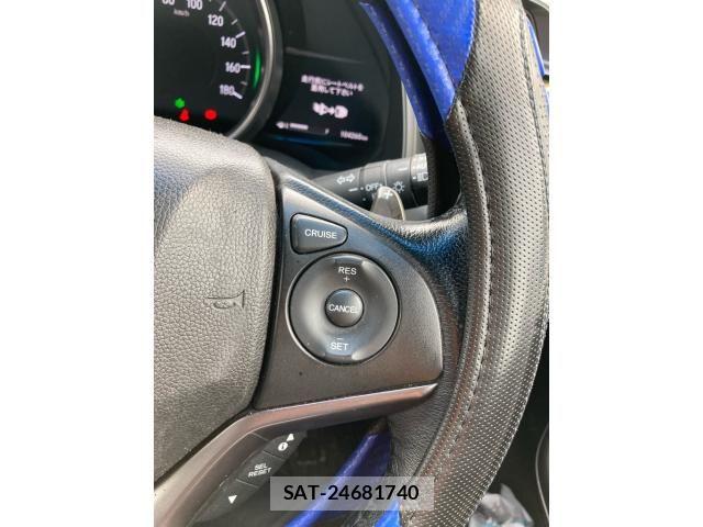 Honda FIT HYBRID 2017-09 8879757-16
