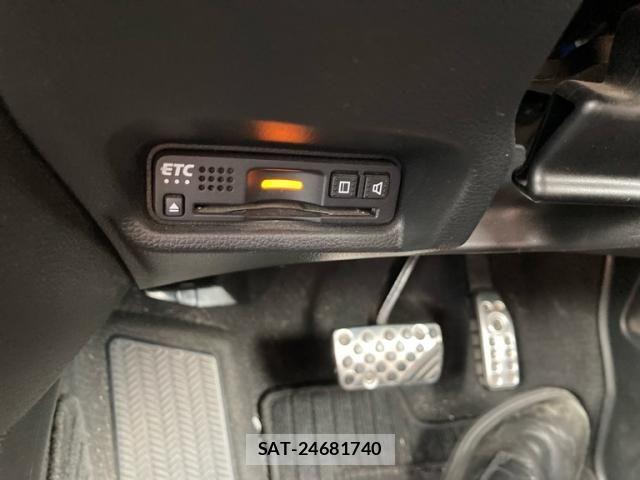 Honda FIT HYBRID 2017-09 8879757-23
