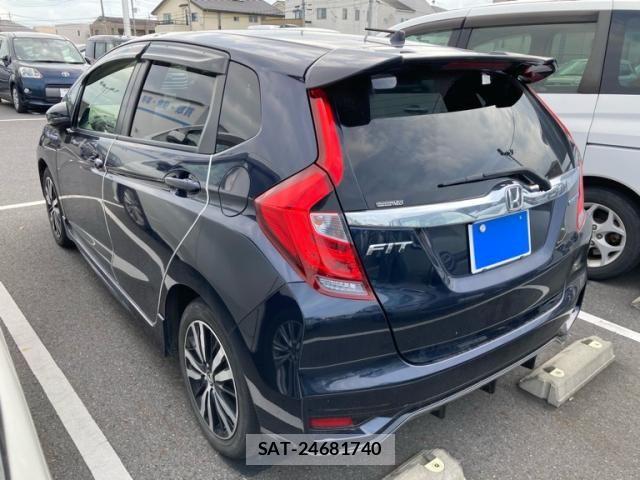 Honda FIT HYBRID 2017-09 8879757-4