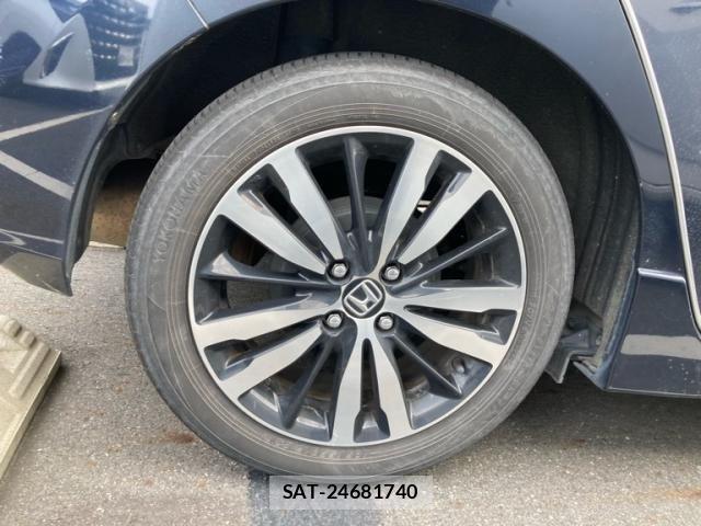 Honda FIT HYBRID 2017-09 8879757-7