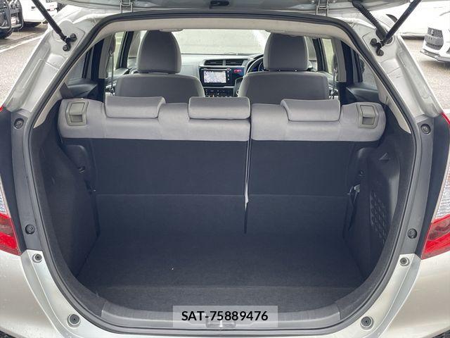Honda FIT HYBRID 2013-11 8879759-11
