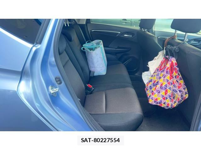 Honda FIT HYBRID 2016-04 8879760-15